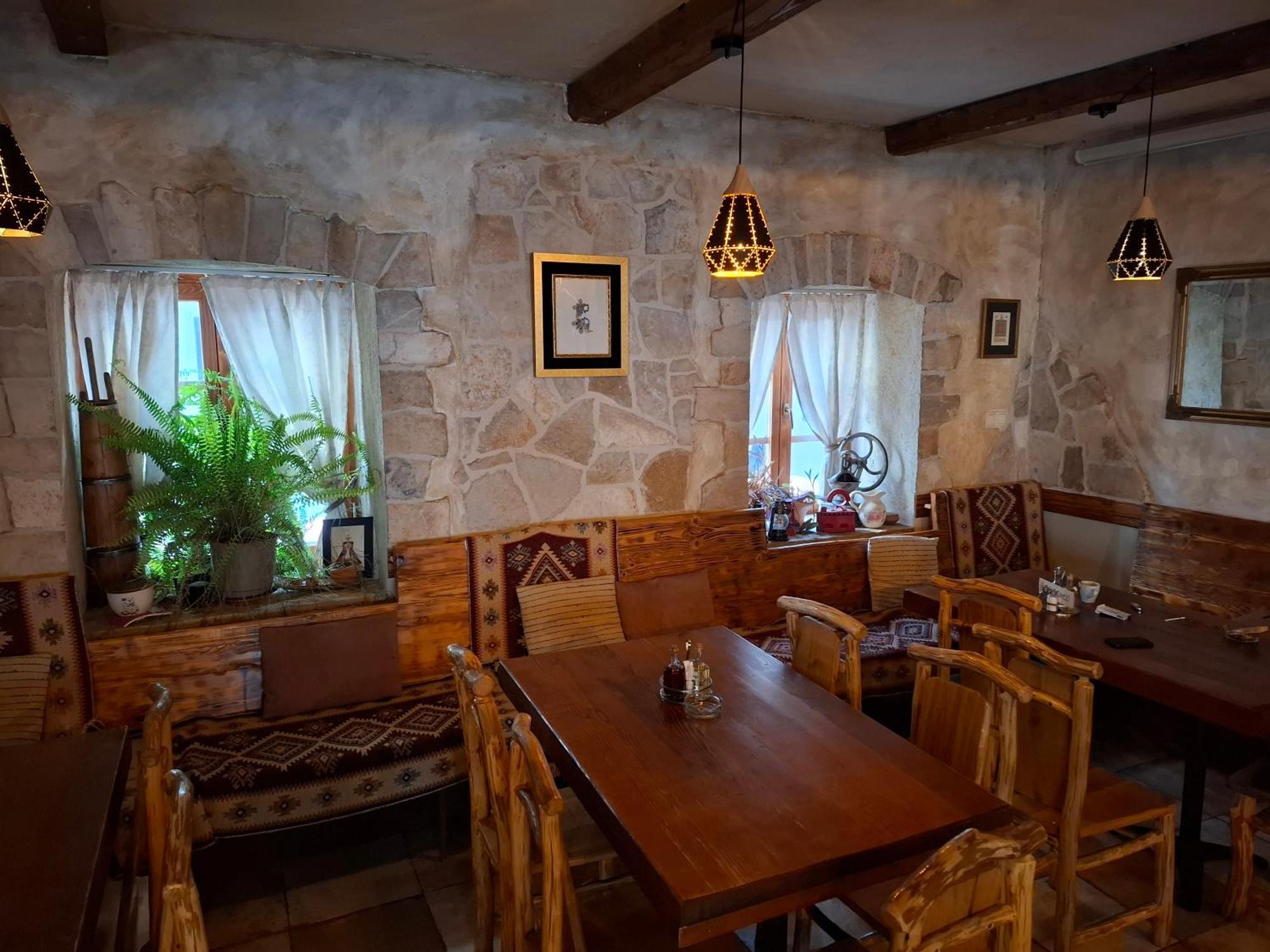Ras Trebinje Stari Grad B&B 외부 사진